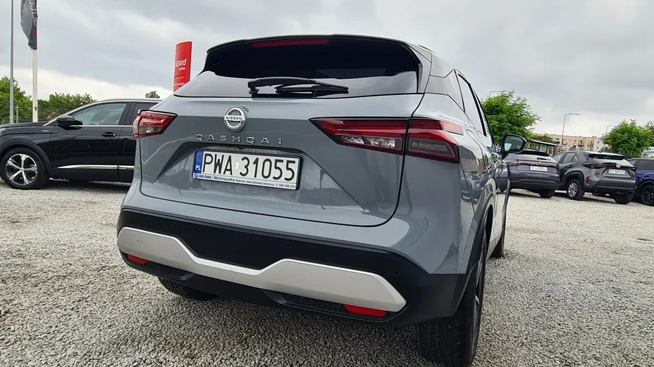NISSAN Qashqai -