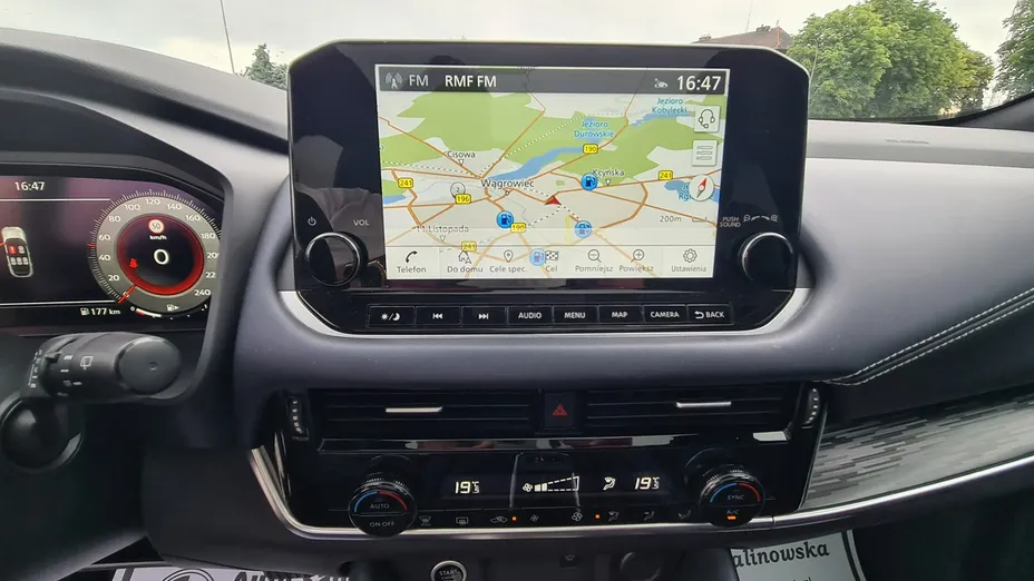 NISSAN Qashqai -
