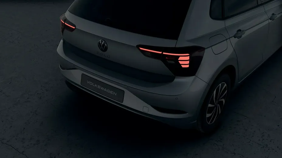 VOLKSWAGEN Polo -