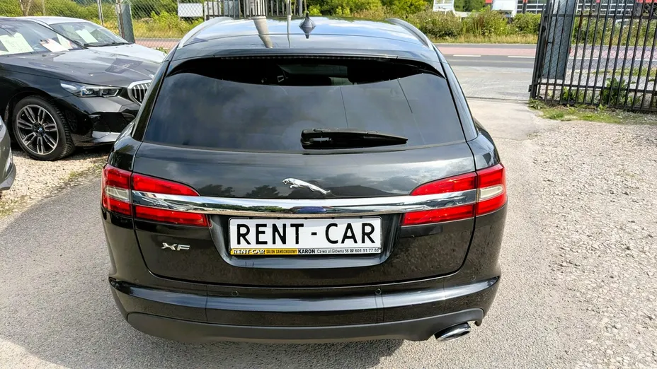 JAGUAR XF -