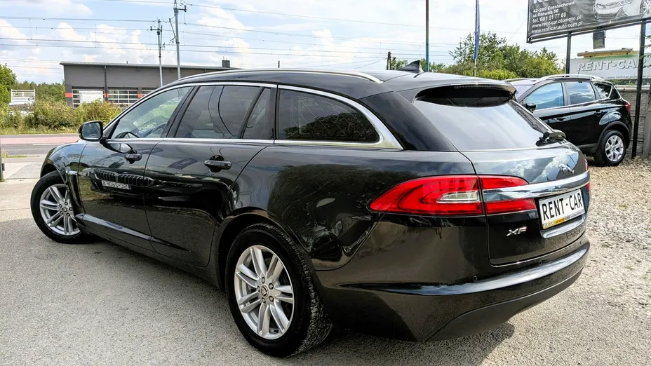 JAGUAR XF -
