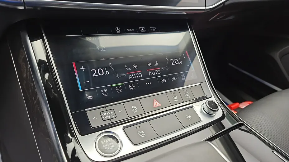 AUDI A8 -