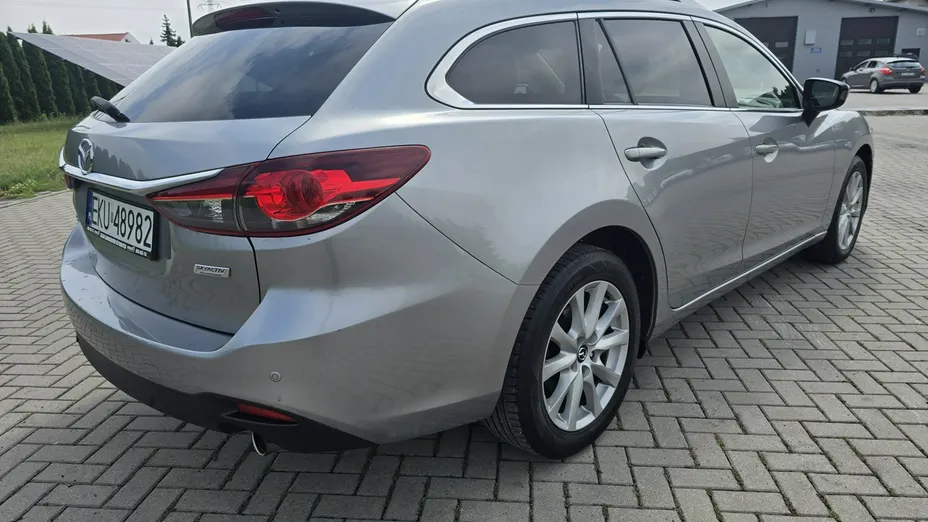 MAZDA 6 -