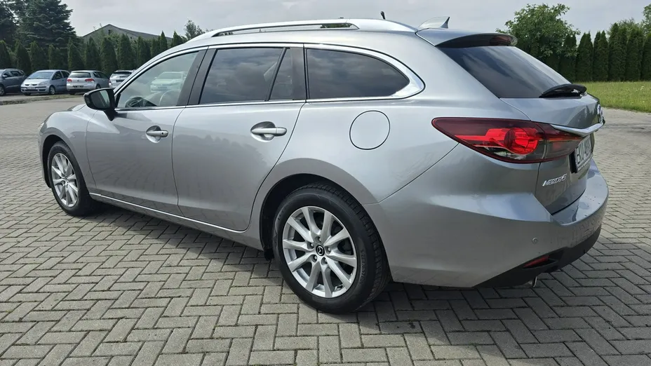 MAZDA 6 -