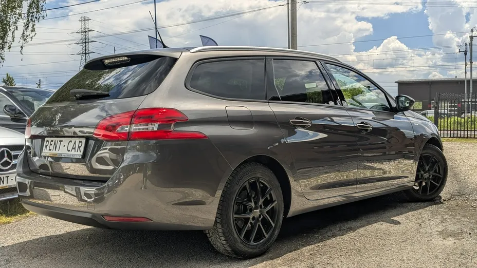 PEUGEOT 308 -