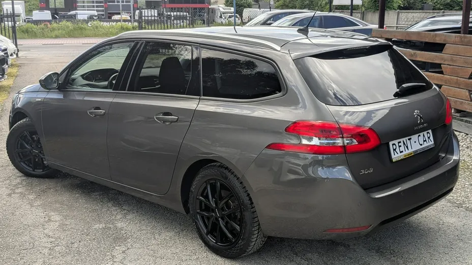 PEUGEOT 308 -