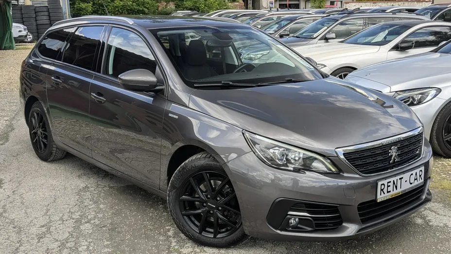 PEUGEOT 308 -