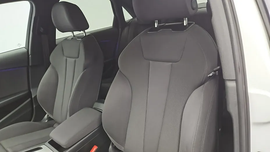 AUDI A4 -