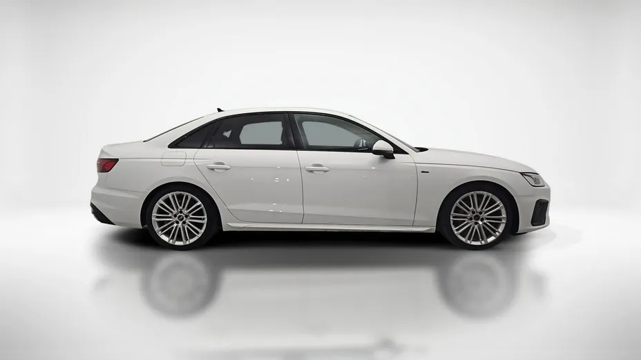 AUDI A4 -