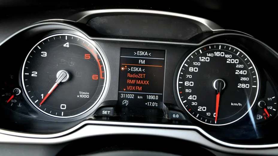 AUDI A4 -