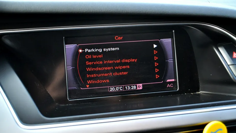AUDI A4 -
