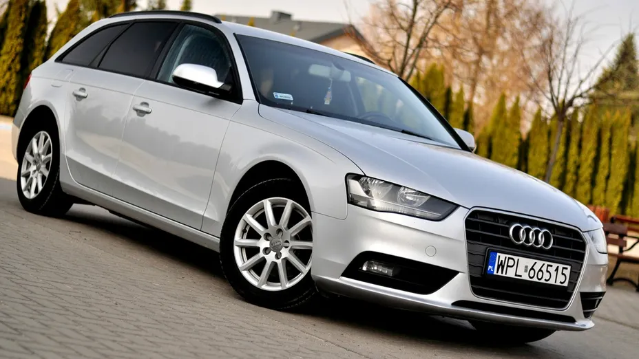 AUDI A4 -