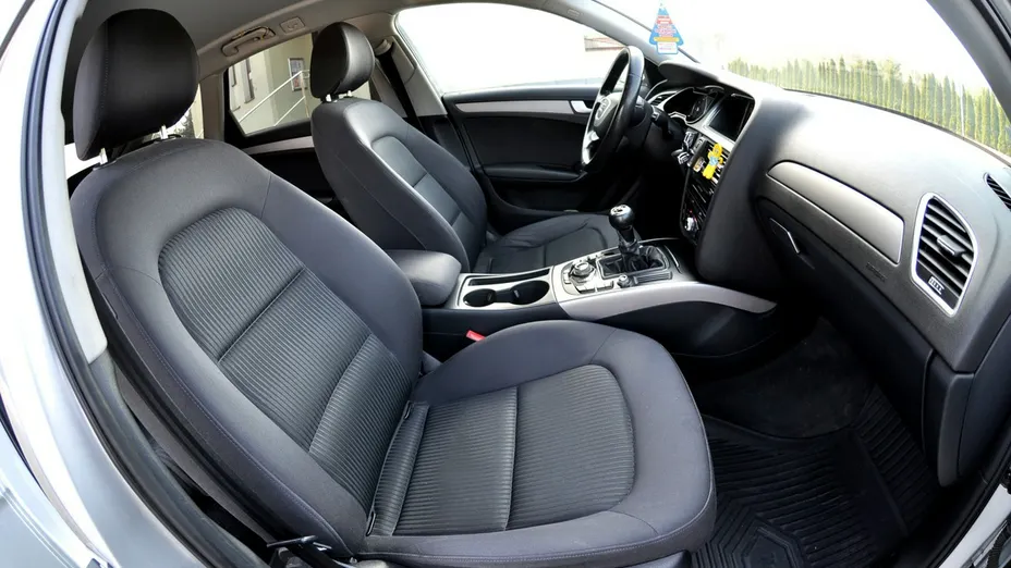 AUDI A4 -