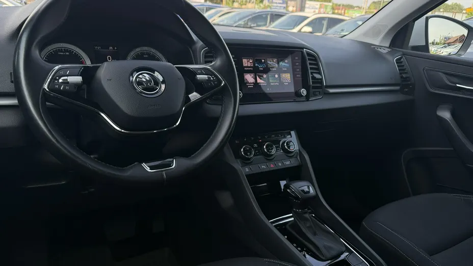 SKODA Karoq -