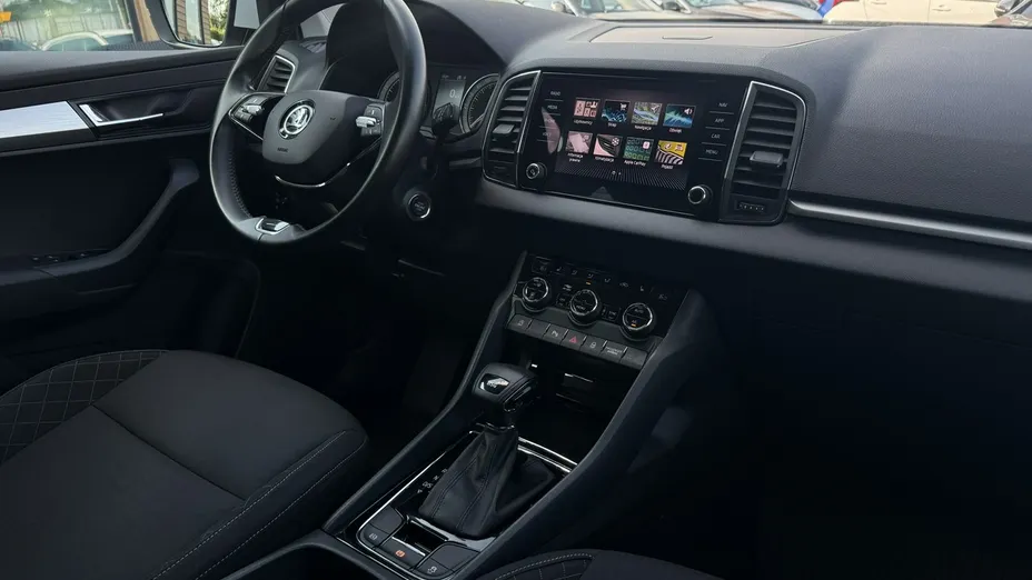 SKODA Karoq -