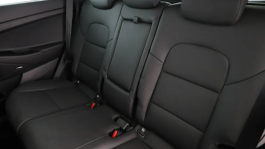 HYUNDAI Tucson -