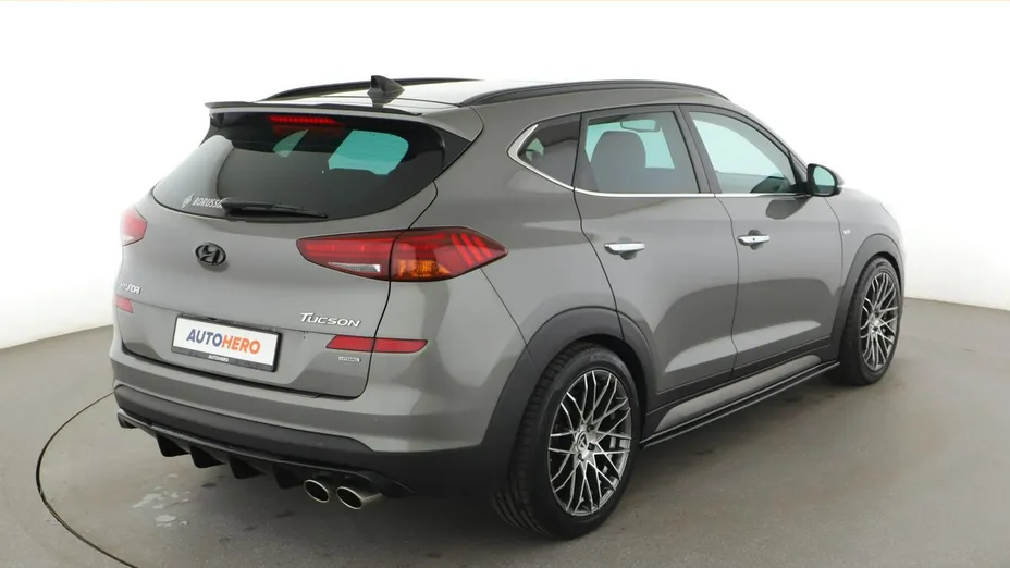 HYUNDAI Tucson -