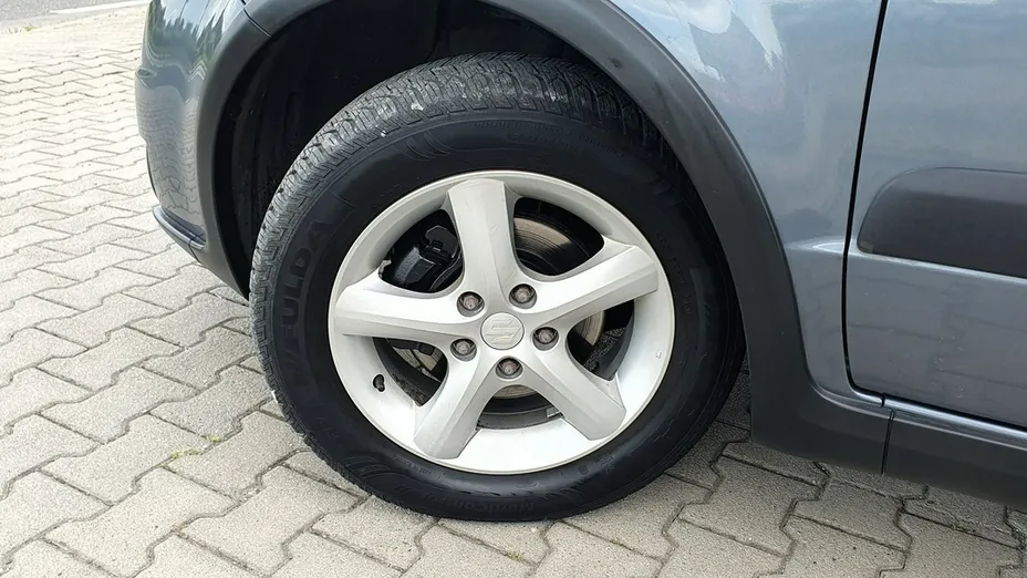 SUZUKI SX4 -