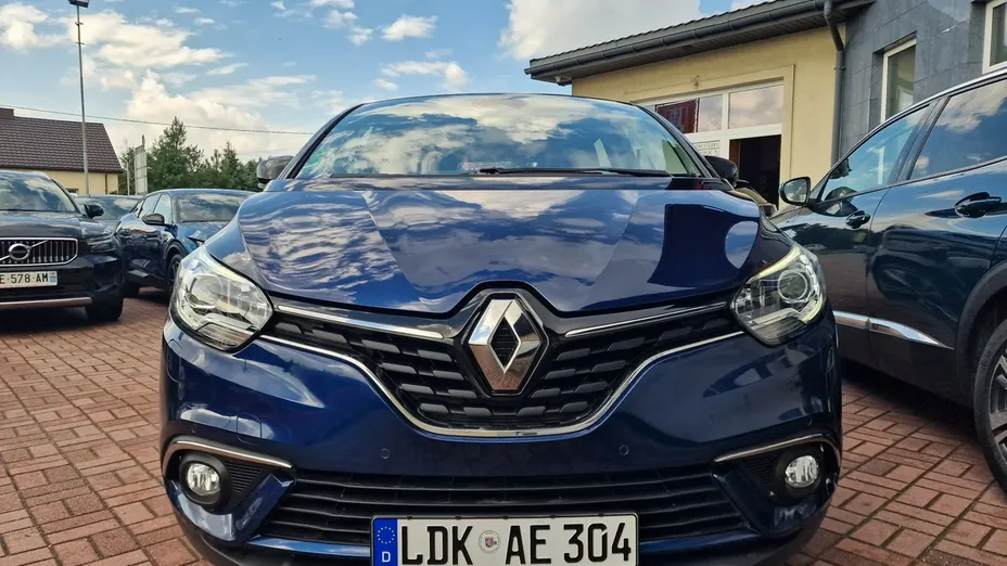 RENAULT Scenic -