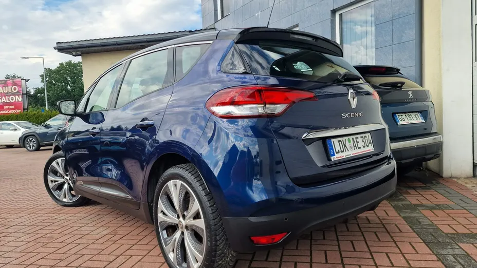 RENAULT Scenic -