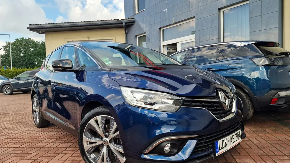 RENAULT Scenic -