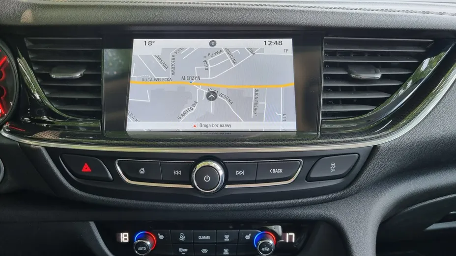 OPEL Insignia -