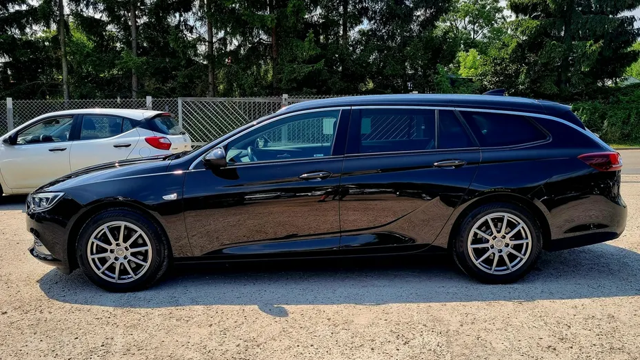 OPEL Insignia -