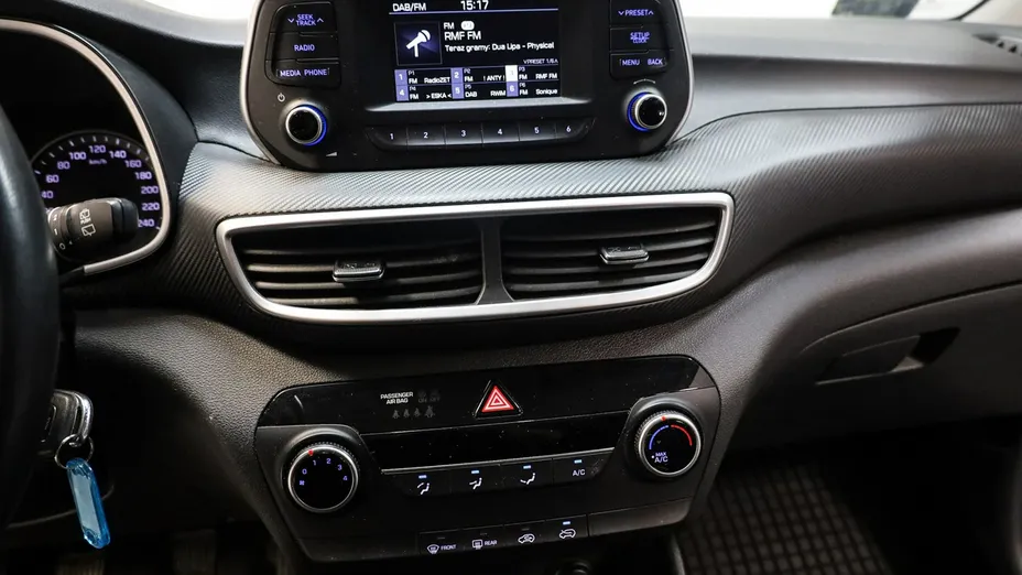 HYUNDAI Tucson -
