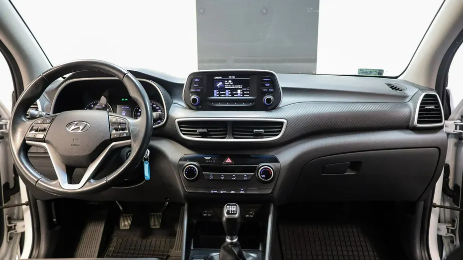 HYUNDAI Tucson -