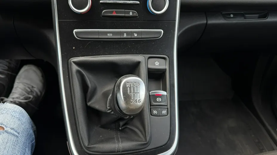 RENAULT Grand Scenic -