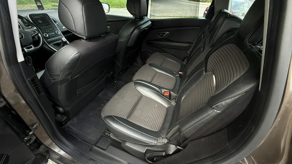 RENAULT Grand Scenic -