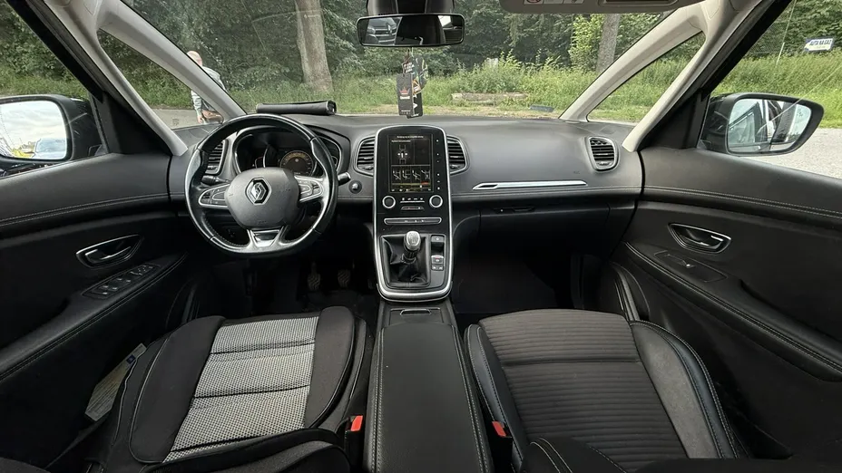 RENAULT Grand Scenic -
