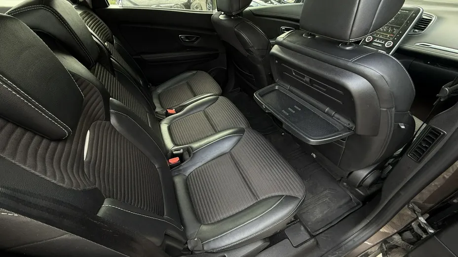 RENAULT Grand Scenic -