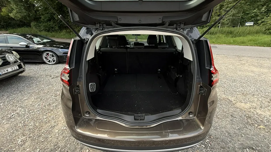 RENAULT Grand Scenic -