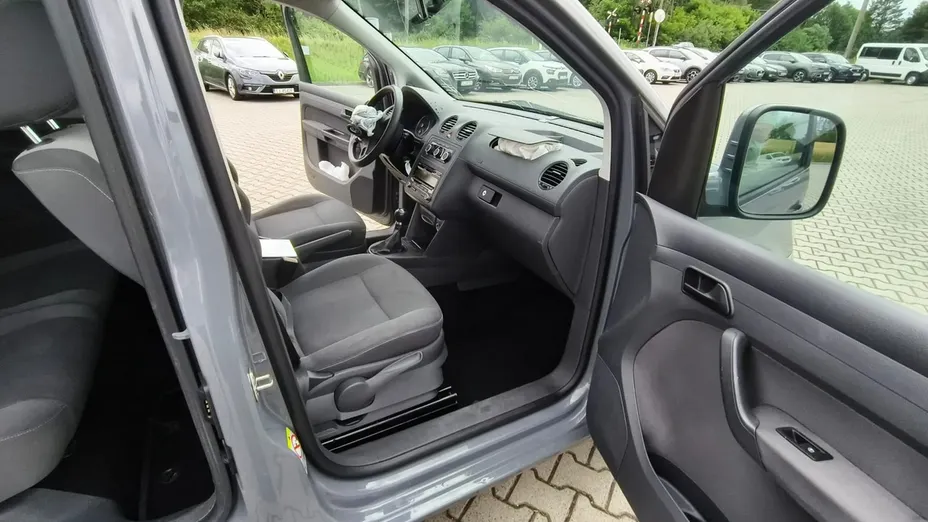 VOLKSWAGEN Caddy -