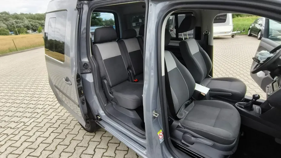 VOLKSWAGEN Caddy -