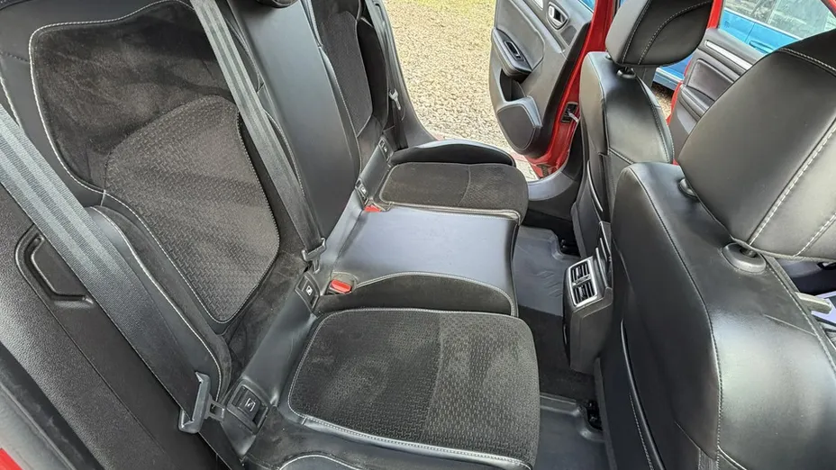 RENAULT Megane -