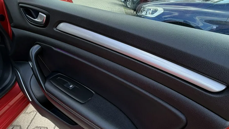 RENAULT Megane -