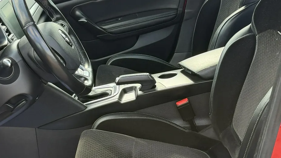 RENAULT Megane -