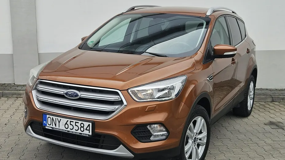 FORD Kuga -