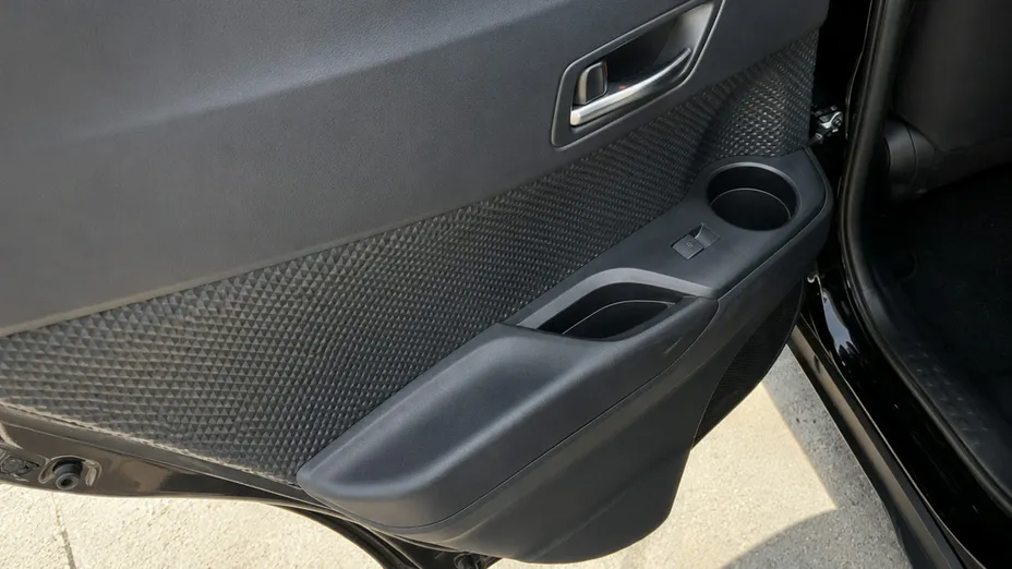 TOYOTA C-HR -