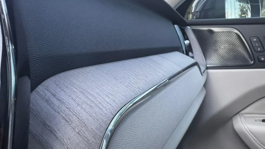VOLVO XC60 -