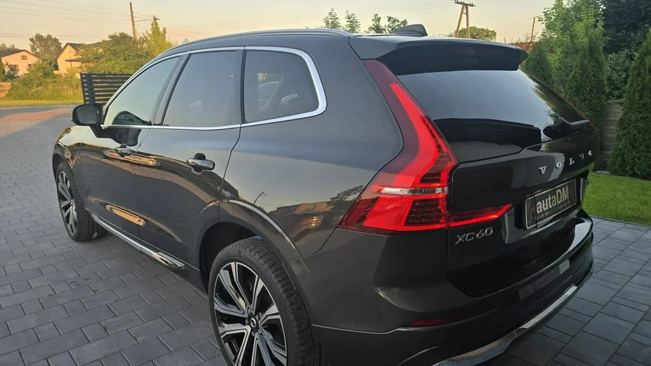 VOLVO XC60 -