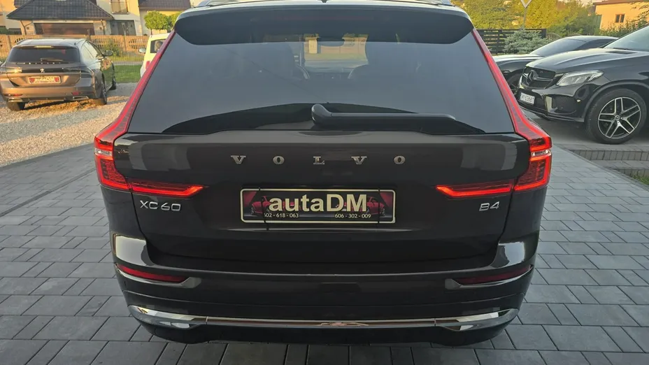 VOLVO XC60 -