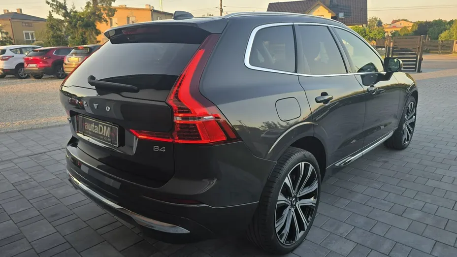 VOLVO XC60 -