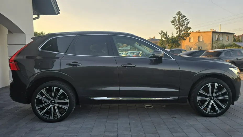 VOLVO XC60 -