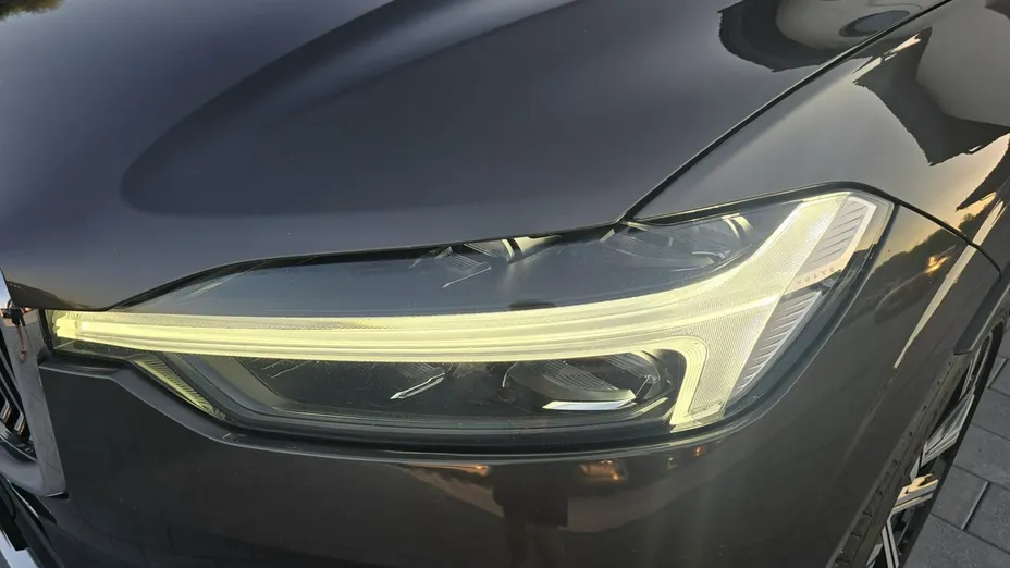 VOLVO XC60 -