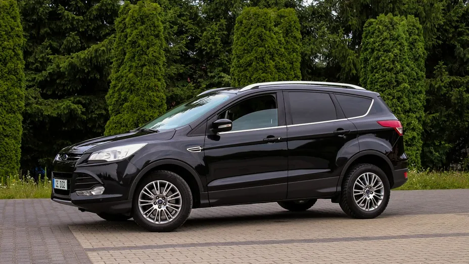 FORD Kuga -