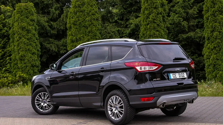 FORD Kuga -