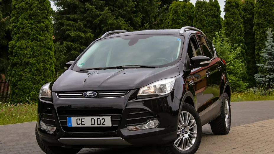 FORD Kuga -